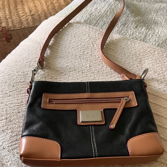 Tignanello Handbags - Tignanello Black and Tan Pebbled Leather Crossbody